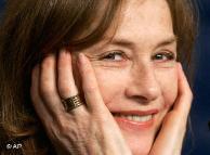 //api.maakom.link/uploads/maakom/originals/6ddcf1a2-3e20-4bf2-b322-a062b042b07b.jpeg الممثلة الفرنسية إيزابيل أوبير الحاصلة على السعفة الذهبية لمرتين